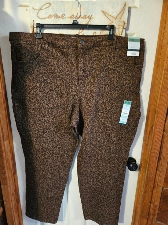 Terra & Sky Denim - NWT Terra & Sky Cheeta print jeans Women's size 26W CUTE! FUN!